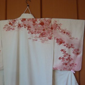 Photo4: Atractive red flowers white  Vintage Kimono homongi