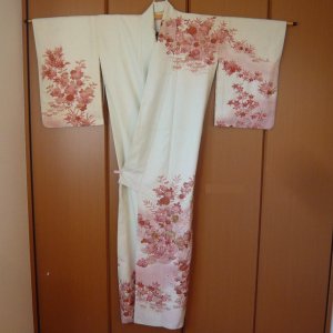 Photo2: Atractive red flowers white  Vintage Kimono homongi