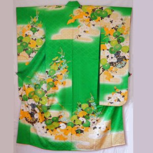 Photo4: Graceful flower design and vivid green. Vintage Kimono Frisode