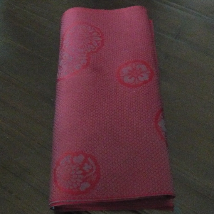 Photo2: Wine red and  kimono fabric -cloth for sewing